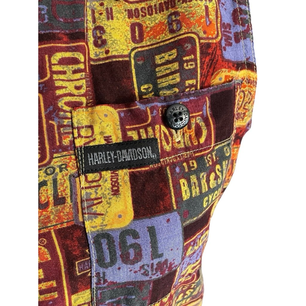 Harley Davidson License Plate Theme Sleeveless Button Women’s Shirt Size Small — image 8 of 8